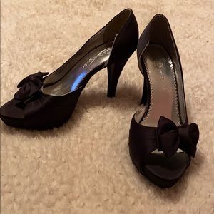 MichaelAngelo Maribelle Heels a Size 7.5